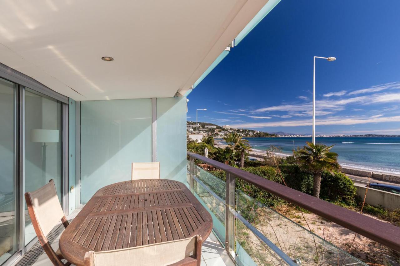 Bright Two Bedroomed Apartment On The Beach In Cannes With Huge Terrace With Fabulous Sea Views - 2001 Екстериор снимка